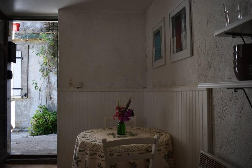 La Petite Maison Olonzac Buitenkant foto